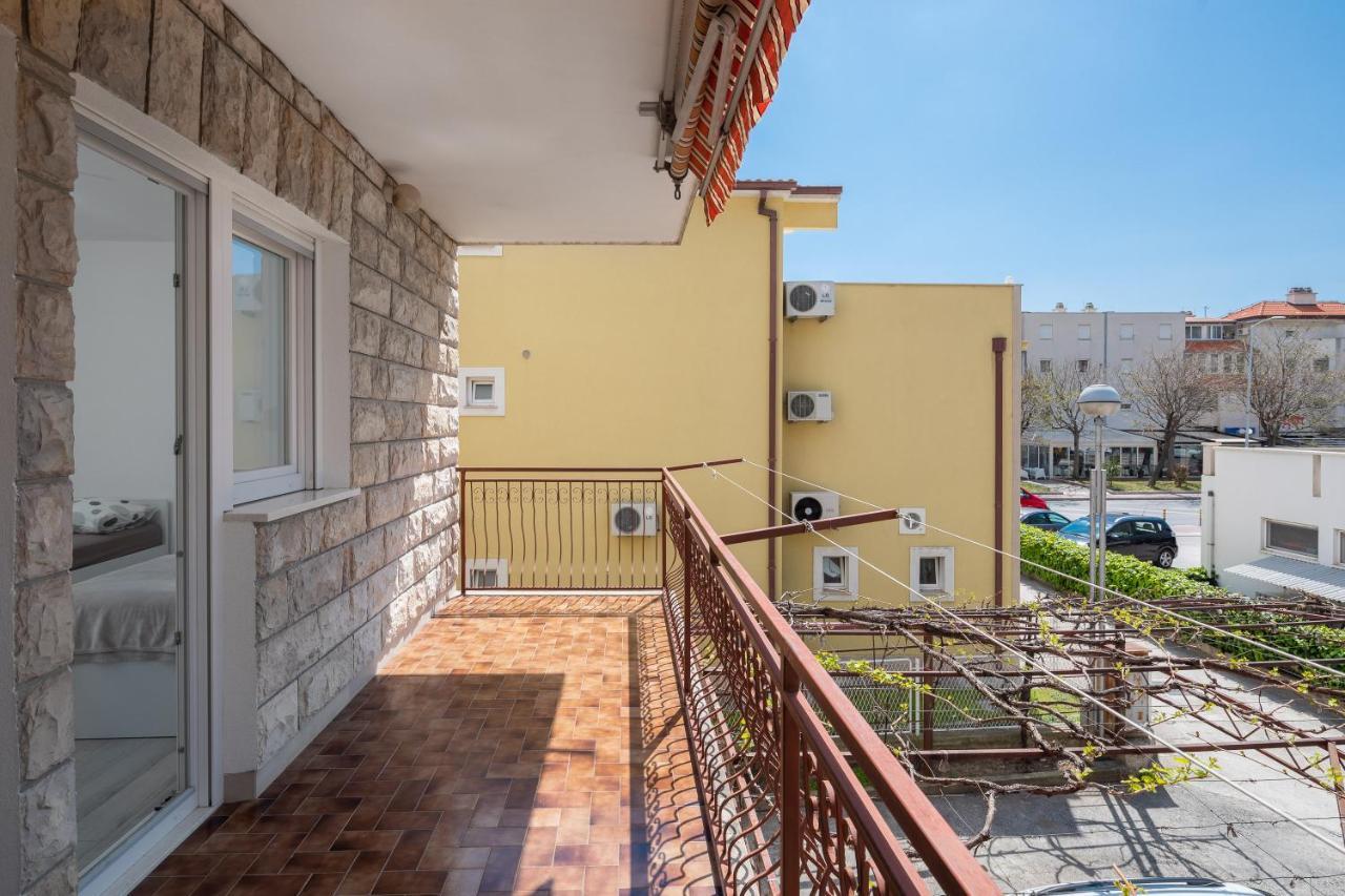 City Apartment Domagoj Омиш Экстерьер фото